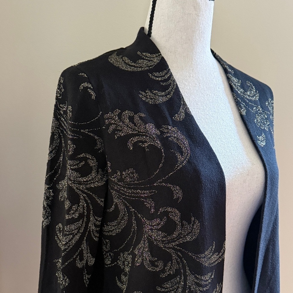 Chico's Size 0 Small Black and Metallic Gold Thread Open Front Cardigan Sweater